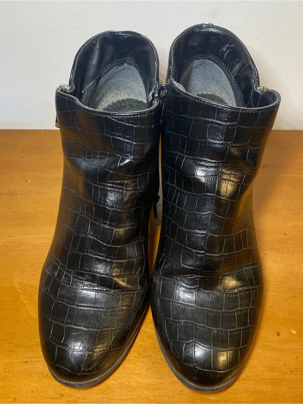 Style & Co Women’s 7.5 Ankle Zipper Boots Booties Black Faux Crocodile Mid Heel